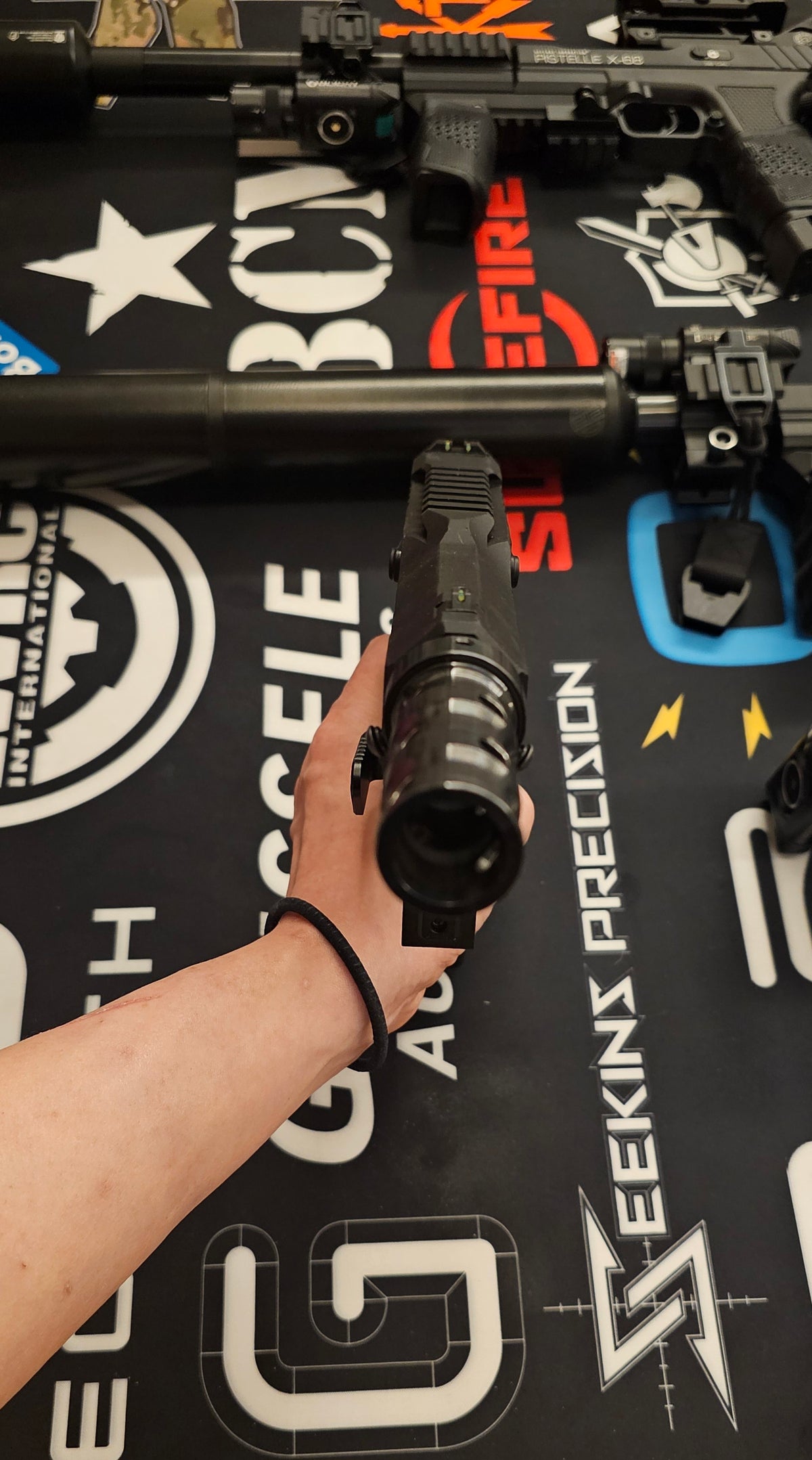 Universal Steel Muzzle Break (Combine with Muzzle Shroud could convert to a surpressor)